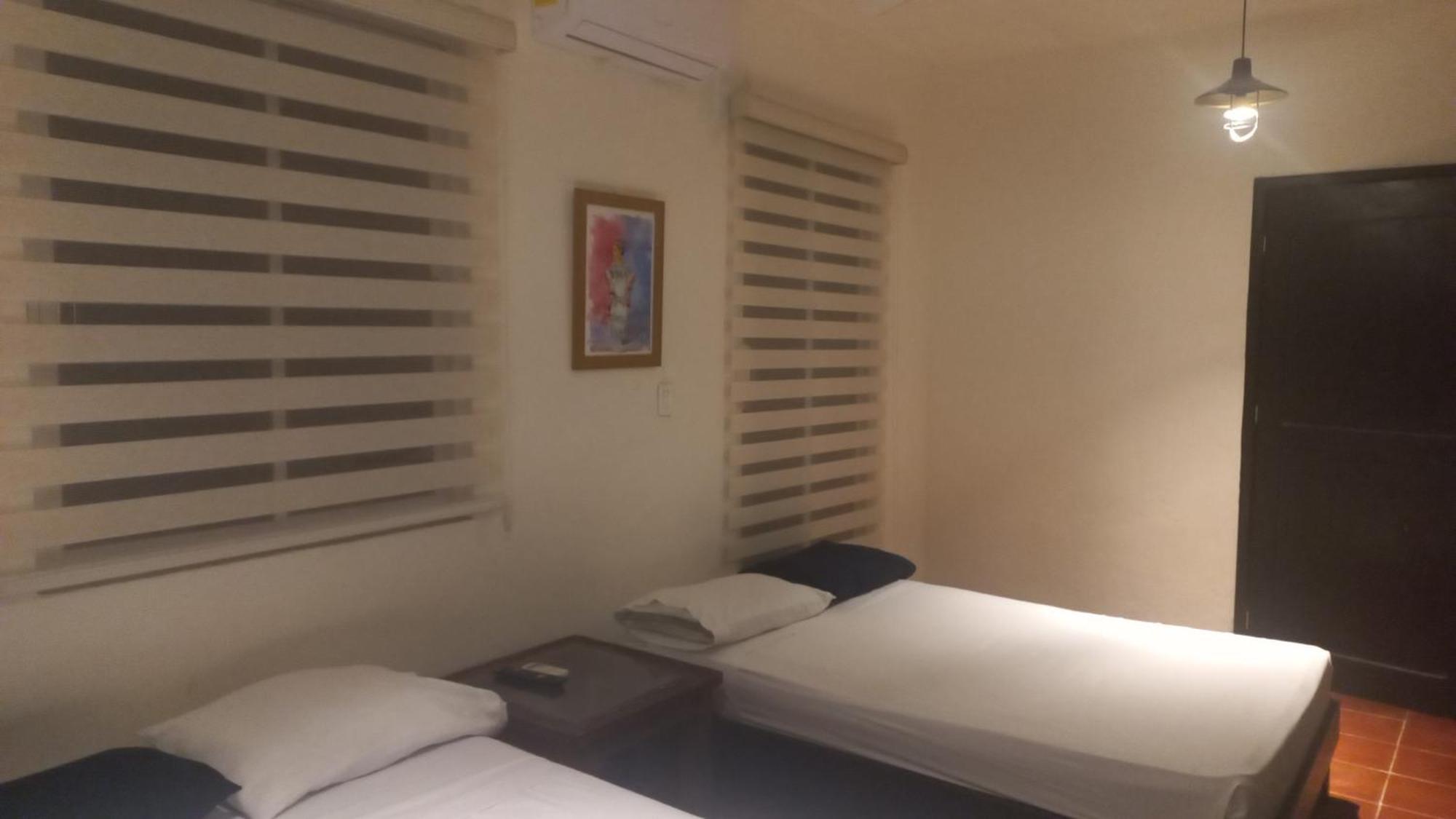 Bea And Hotel *